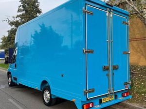 2022 Peugeot Boxer Luton Box Van - Image 2