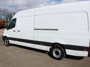 2023 Mercedes-Benz Sprinter 315 L3H2 - Image 4