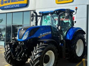 2024 New Holland T7.210 RC Classic - Image 2