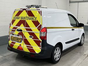 2023 Ford Transit Courier Small Panel Van - Image 2
