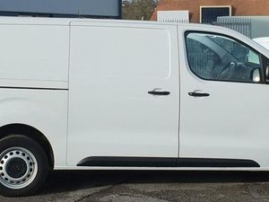 2020 Citroen Dispatch Panel Van - Image 4