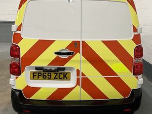 2019 Vauxhall Vivaro Panel Van - Image 4