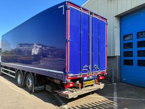 Scania P320 6X2 Rigid - Image 2