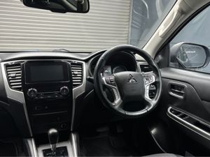 Mitsubishi L200 INTENSE 6AT 4DR AUTO 2.5 DID CR 4W - Image 3