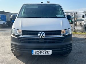 Volkswagen Transporter 2021 - Image 2