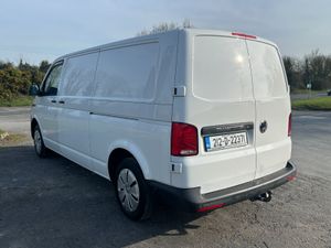 Volkswagen Transporter 2021 - Image 4