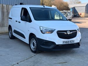 Vauxhall Combo 2019 - Image 2