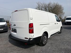 Vauxhall Vivaro - Image 4