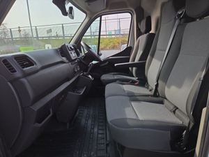 Nissan NV400 L3 H2 FWD 150 AUTO CP AC - Image 4