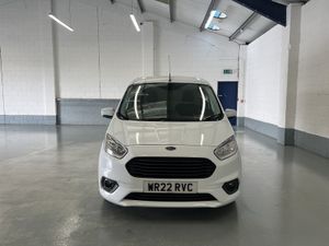 2022 Ford Transit Courier Small Panel Van - Image 4