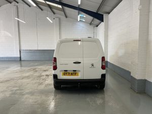2021 Peugeot Partner Small Panel Van - Image 4
