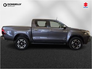 Toyota Hilux Diesel Invincible - Image 3