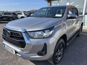 Toyota Hilux 2.4 SR5 D/CAB AUTO - Image 3