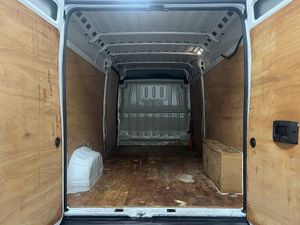 2022 Vauxhall Movano Panel Van - Image 2