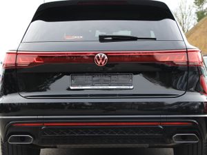 Touareg R Line Black Edition 286Bhp 2 seats - Image 4