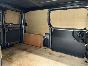 2023 Peugeot Expert Panel Van - Image 4