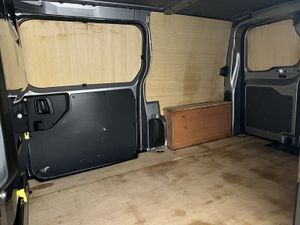 2023 Peugeot Expert Panel Van - Image 3