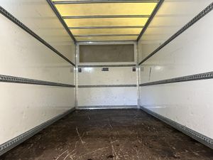 2023 Ford Transit Luton Box Van - Image 3
