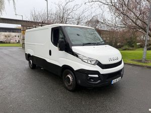 Iveco Daily 2016 MWB 35S11 - Image 4