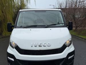 Iveco Daily 2016 MWB 35S11 - Image 2