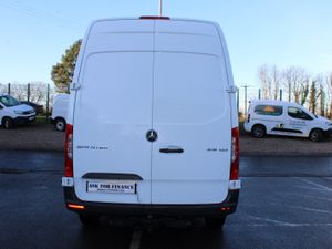 2022 Mercedes-Benz Sprinter 315 L2H2 Progressive - Image 4