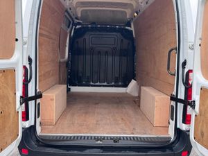 2021 Renault Master High Roof Panel Van - Image 2