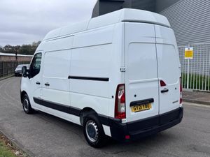 2021 Renault Master High Roof Panel Van - Image 4