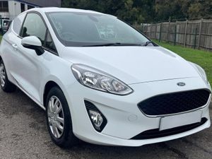 2019 Ford Fiesta Car Derived Van - Image 3