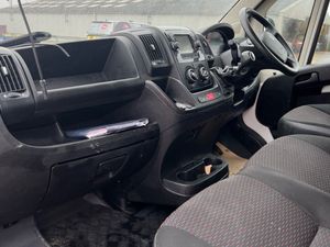 2021 Peugeot Boxer Tipper Van - Image 4