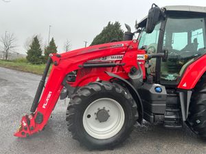 2018 Massey Ferguson 6712S with Loader - Image 4