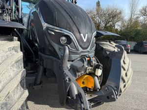 2022 Valtra T234 Direct with Loader - Image 2