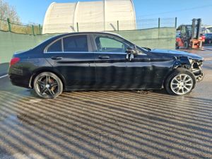 2016 Mercedes C-Class  220C  2.2 Diesel - Image 4