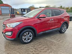 2015 Hyundai Santa Fe  4wd 7 seater - Image 2