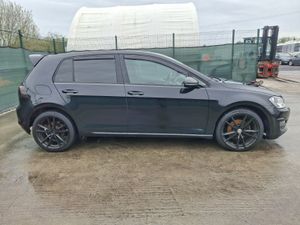 2015 Volkswagen Golf 1.6 Tdi.Light Damage - Image 2