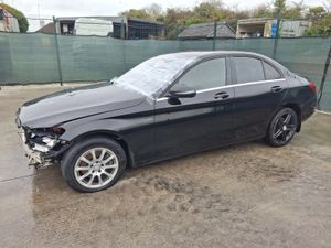 2016 Mercedes C-Class  220C  2.2 Diesel - Image 2