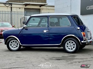 AUSTIN MINI COOPER AUTOMATIC ❤️ ALL OVER THE WORLD - Image 4