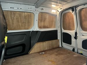 2023 Peugeot Partner Small Panel Van - Image 3