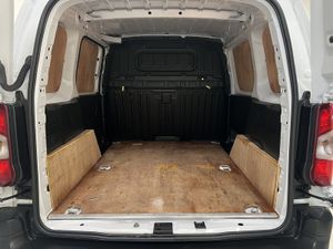 2023 Peugeot Partner Small Panel Van - Image 2