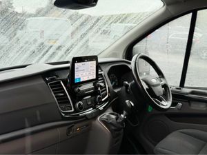 Ford Transit Custom CUSTOM LIMITED EDITION - Image 4