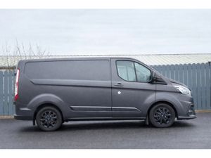 Ford Transit Custom CUSTOM LIMITED EDITION - Image 2