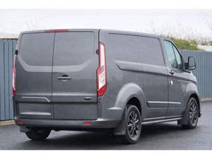 Ford Transit Custom CUSTOM LIMITED EDITION - Image 3