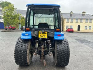 2004 New Holland TC45 Compact Tractor - Image 2