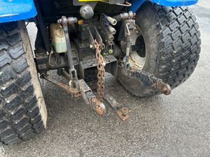 2004 New Holland TC45 Compact Tractor - Image 4