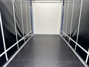 2021 Nissan Nv400 Curtain Sider Van - Image 3