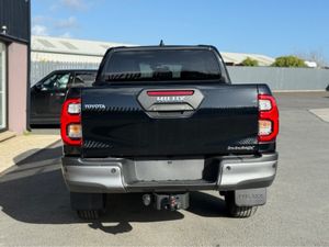 Toyota Hilux INVINCIBLE X - DELIVERY MILES - LAST - Image 4