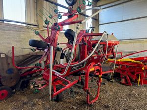 2020 Kverneland 6 Rotor 30ft Tedder - Image 3