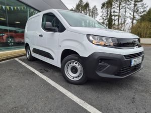 Opel Combo 2026 1.5L Diesel - Image 2