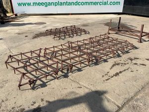 4 SECTION TRAILED PIN HARROW.........129s - Image 4