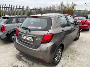 16 Yaris 1.0 Luna 120km Starts - Image 3