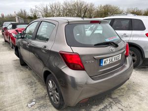 16 Yaris 1.0 Luna 120km Starts - Image 4